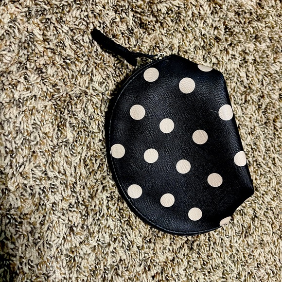 Kate Spade purse & matching cosmetic case. - Picture 7 of 7